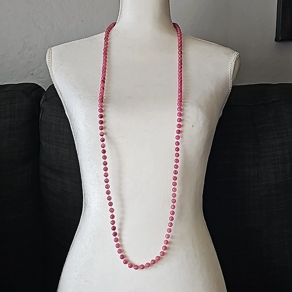 Vintage Marble Pink Plastic Beaded Infinity Necklace 47 Inches 💙